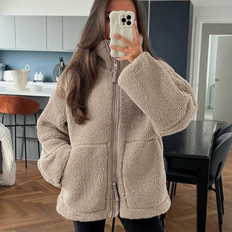 Kaja™ | Bløt teddyfrakk