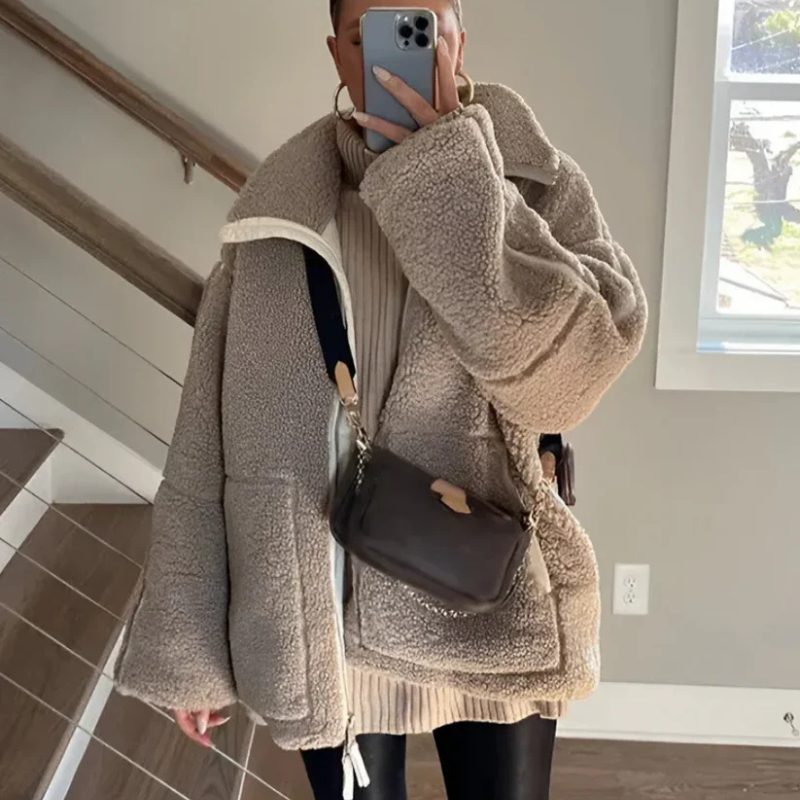 Kaja™ | Bløt teddyfrakk